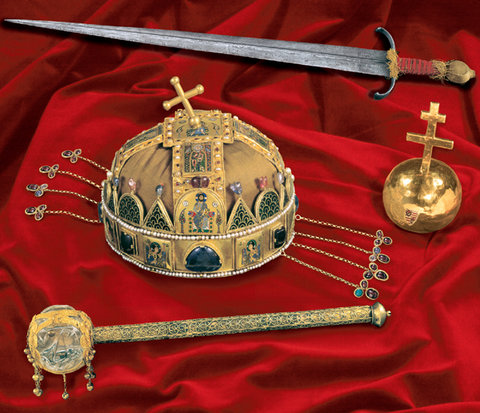 Crown, Crown of St. Stephen, Holy Crown of Hungary